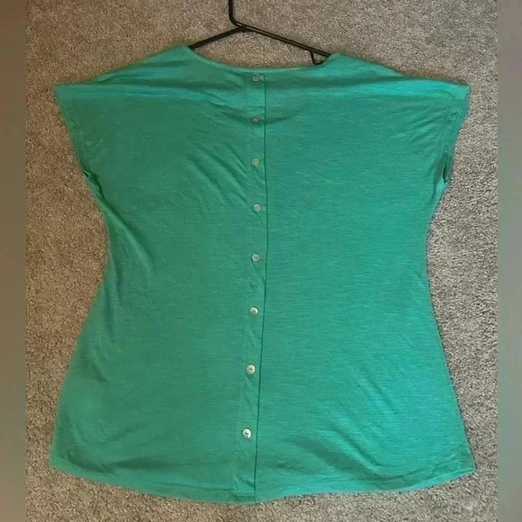 Medium LUCK OF THE IRISH Style & Co Tee - Picture 4 of 13